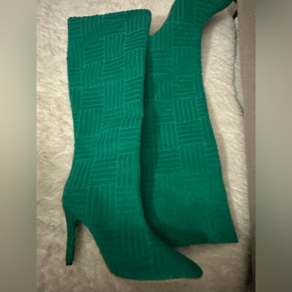 Colorful fabric boots! - Picture 2 of 4